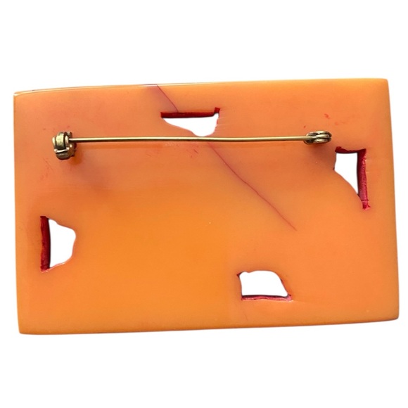 VINTAGE 30s/40s Art Deco Orange Bakelite Carved Brooch - Picture 2 of 12